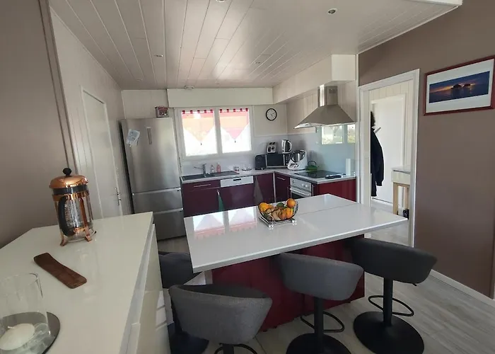 Comfortable House With Garden La Teste-de-Buch